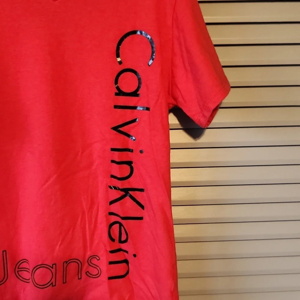 Calvin Klein Red Tee Shirt - Picture 7 of 11